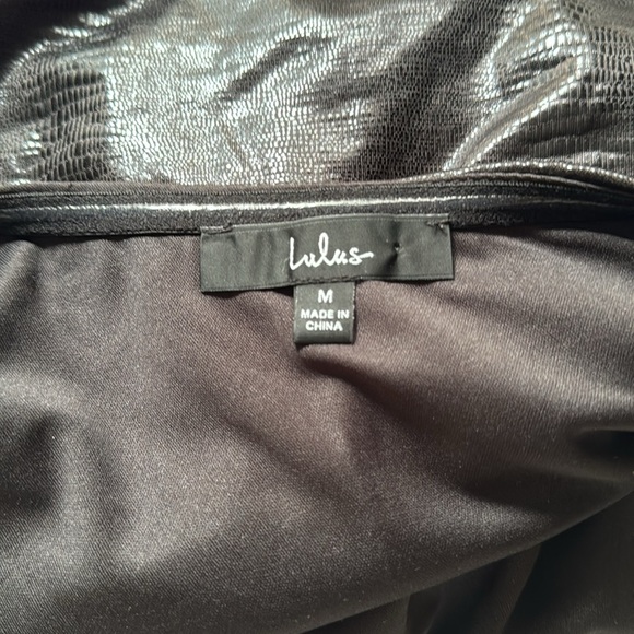 Lulu's It's Your Night Black Metallic one Shoulder Ruched Bodycon Dress Size M - Picture 11 of 12